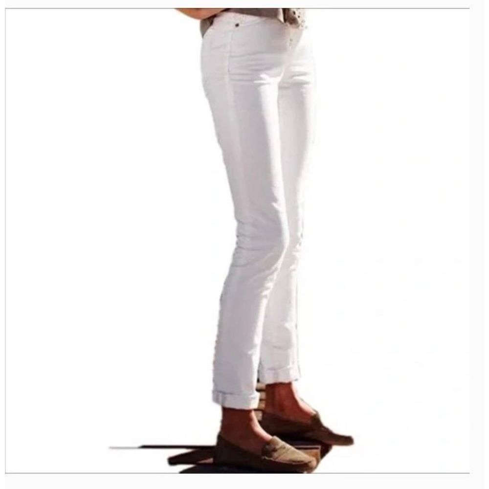 Woman’s Boden Strait Leg jeans